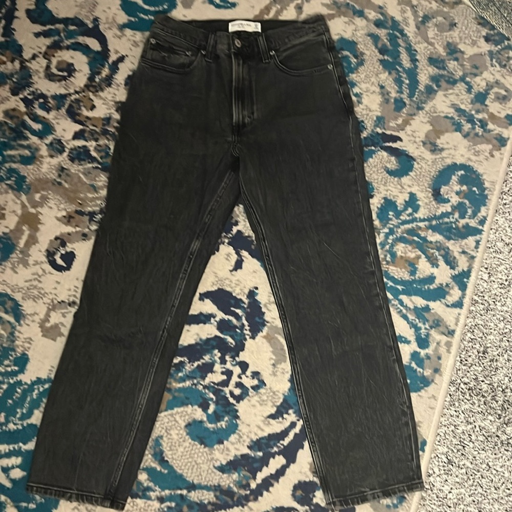 Abercrombie & Fitch The Mom High Rise Black Jean 26/2s